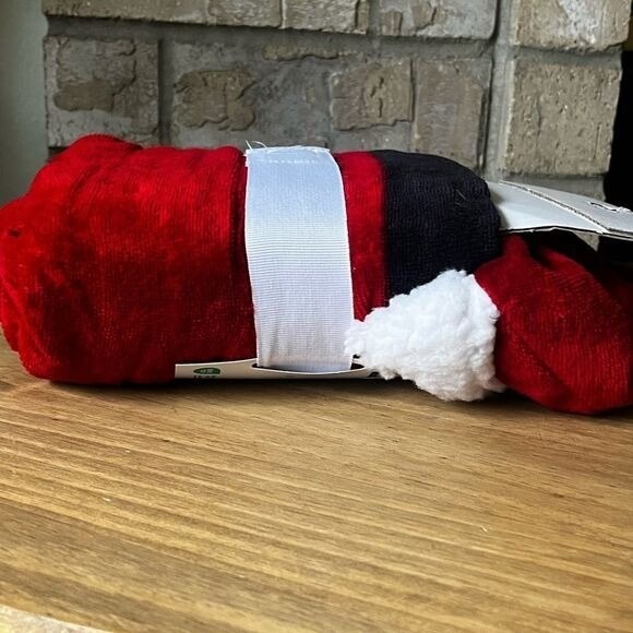 The Big One Kids Santa Hooded Bath Wrap - Red and White - Picture 6 of 7